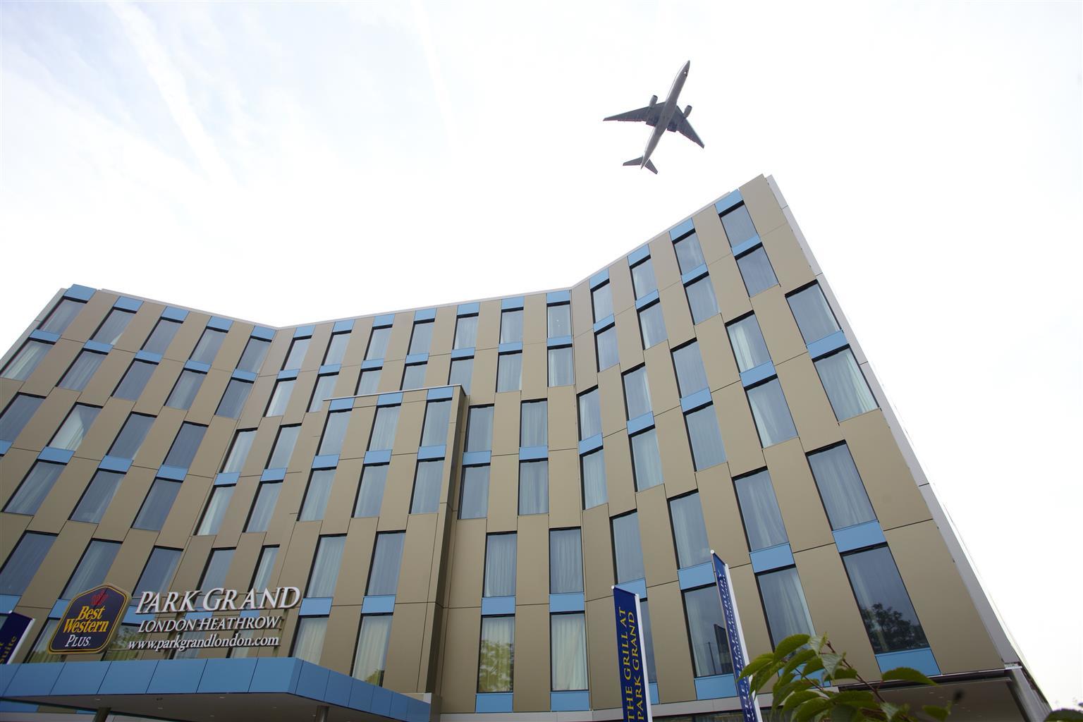 Hotel Park Grand Heathrow Hounslow Exterior foto